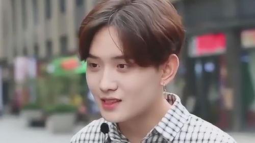 情侣蒙眼吃瓜视频大全