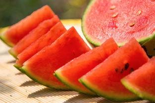 依然吃瓜,揭秘娱乐圈幕后真相