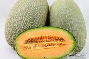 吃哈密瓜生的会痒吗,哈密瓜生食引发皮肤瘙痒现象揭秘